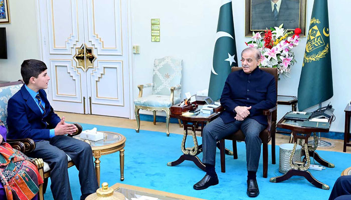 Mr Ikramullah, hailing from Qila Saifullah Balochistan, who is currently 9th class student at Lawrence College, called on Prime Minister Muhammad Shehbaz Sharif. Mr Ikramullahs house and school were damaged in 2022 floods. On instructions of the Prime Minister on March 17, 2024. — NNI