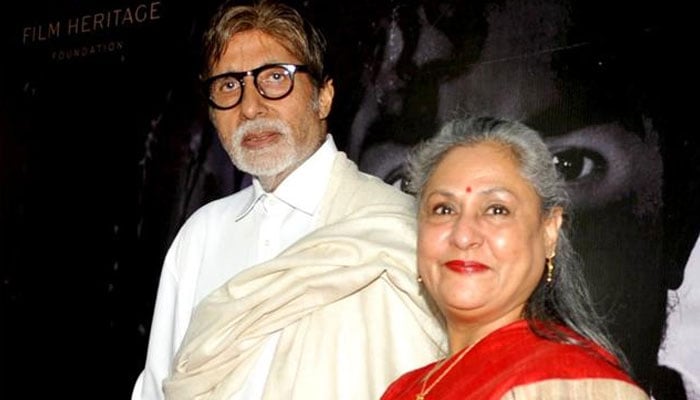 Amitabh Bachchan and wife Jaya Bachchan pose together at Film Restoration workshop.  — AFP/File