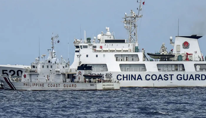 China confronts Japanese politicians in disputed E. China Sea