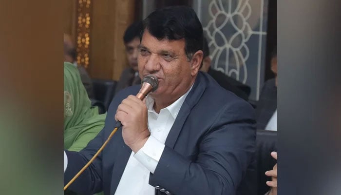 Federal Minister for SAFRON and Kashmir & Gilgit-Baltistan Affairs Amir Muqam addresses an event on December 26, 2023. —Facebook/Amir Muqam