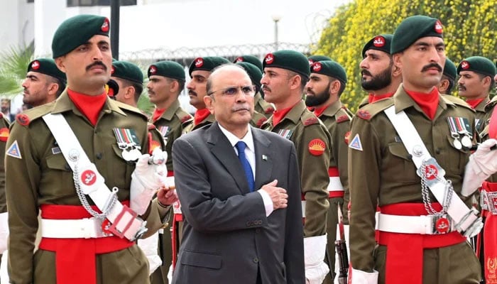 President Asif Ali Zardari inspecting the guard of honour at Islamabads Aiwan-e-Sadr on March 11, 2024. — X/@PresOf Pakistan