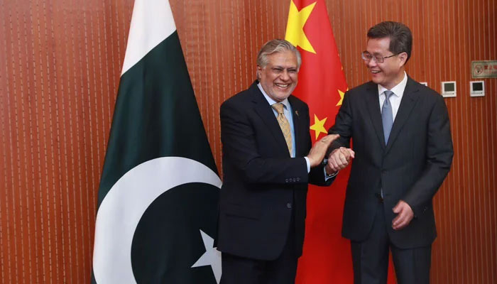 FM and Deputy PM Ishaq Dar meets Chinese Finance Minister Lan Foan in Beijing on May 16, 2024. — X/@ForeignOfficePk