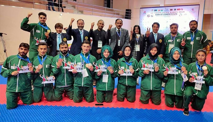 Representational image shows Pakistani athletes who earned medals for the country in a previous edition of the South Asian Games. — Geo News File