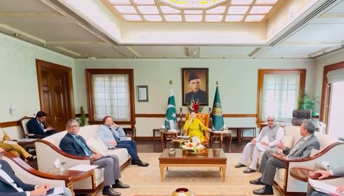 In this still,  Chief Minister Punjab Maryam Nawaz chairs a meeting with a delegation of alternate executive directors of the Asian Development Bank (ADB) on May 23, 2024. — Facebook/Maryam Nawaz Warriors