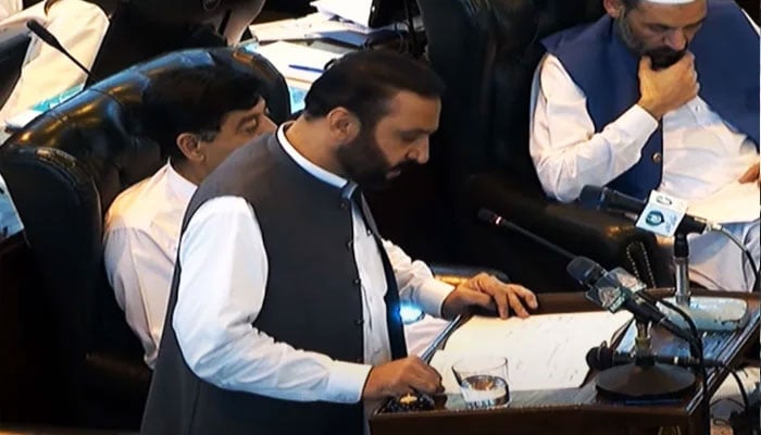 Khyber Pakhtunkhwa Finance Minister Aftab Alam presents budget for the fiscal year 2024-24 in the provincial assembly on May 24, 2024. — Screengrab via YouTube/Geo News