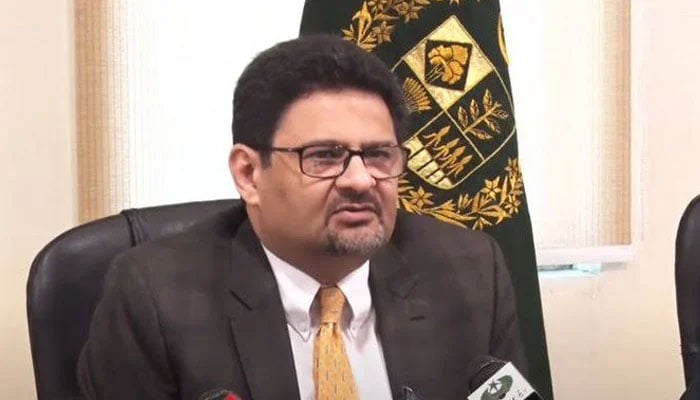 Former finance minister Miftah Ismail addressing a press conference in this undated picture. —APP/File