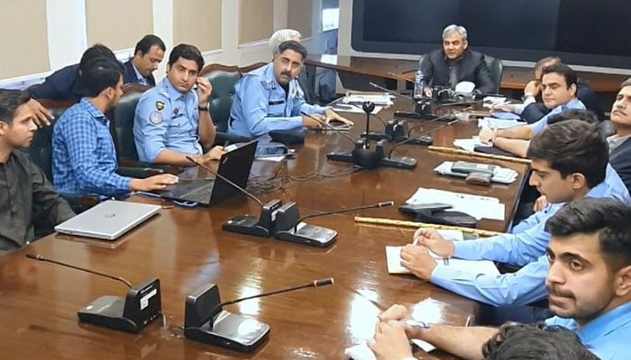 Federal Interior Minister Mohsin Naqvi chairs a meeting on the establishment of Safe City Project in Dasu and Chilas to ensure foolproof security of Chinese and foreign nationals on May 25, 2024. — APP