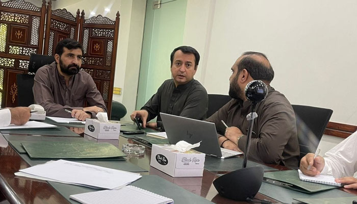 Adviser to the Chief Minister on Sports and Youth Affairs, Syed Fakhar Jehan (L) chairs a meeting regarding the “Ehsaas Nawjawan Rozgar Scheme” on May 29, 2024. — Facebook/Syed Fakhar Jehan