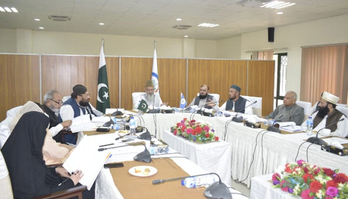 Council of Islamic Ideology (CII) Chairman Dr Muhammad Raghib Hussain Naeemi chairs the 237th meeting of the governmental body. — APP/File