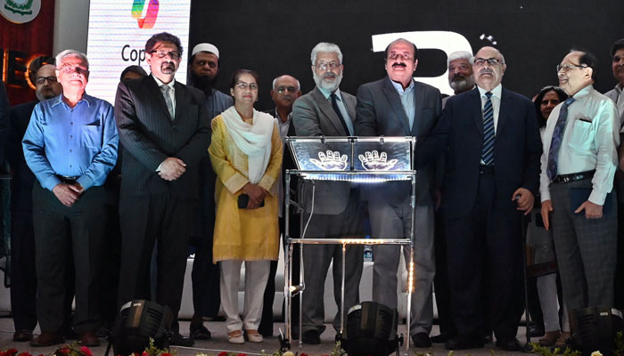 Chairman Prime Minister’s Youth Programme Rana Mashhood Ahmed Khan and Chairman HEC Prof. Dr. Mukhtar Ahmed inaugurate Bridging the Academia-Industry Gap organised by HEC & Microsoft at HEC on May 30, 2024. — APP