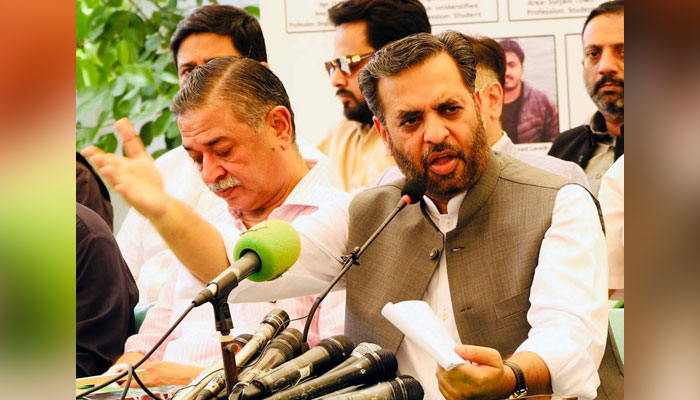 Muttahida Qaumi Movement-Pakistan (MQM-P) leader Mustafa Kamal along with others addresses to media persons during press conference at Pakistan House in Karachi on June 4, 2024. — PPI