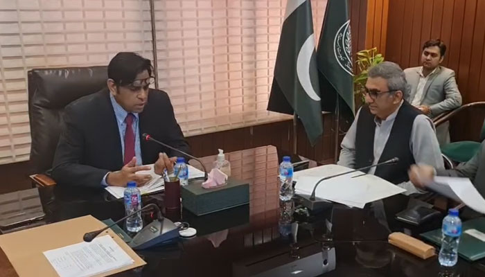 Sindh Chief Secretary Syed Asif Hyder Shah chairs a meeting on June 6, 2024. — Screengrab via Facebook/Sindh Government