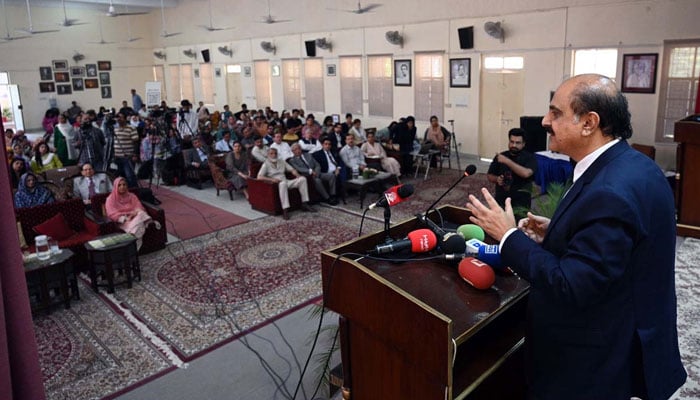 Federal Secretary for Education, Mohyuddin Ahmad Wani, delivers a speech during the launch event of the Foundational Learning Policy 2024 in Islamabad on June 10, 2024. — APP