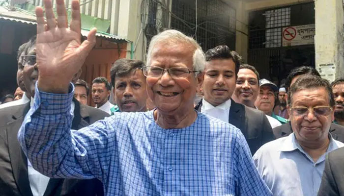 Bangladeshs Nobel Laureate Muhammad Yunus (C) addresses the media at the Special Judge Court in Dhaka on June 12, 2024. — AFP