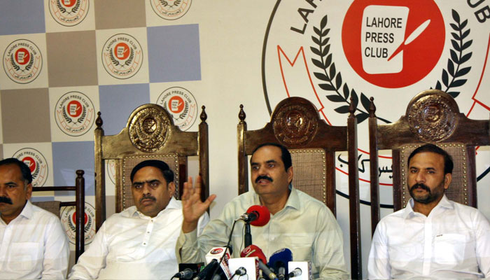 Chairman Kissan Ittehad, Chaudhry Khalid Hussain Baath along with others addresses to media persons during press conference at Lahore press club on June 15, 2024. — PPI