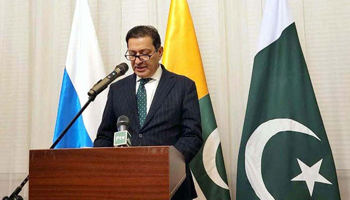 Pakistan Ambassador to Russian Federation Muhammad Khalid Jamali reading message of the President of Pakistan on the Kashmir Solidarity Day at Pak Mission Moscow. — APP/File