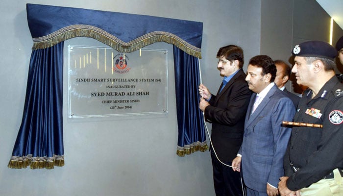 Sindh CM, Syed Murad Ali Shah unveils the plaque to inaugurate the Sindh Smart Surveillance System (S-4) during the inauguration ceremony at the Chief Police Office (CPO) in Karachi on June 20, 2024. — PPI