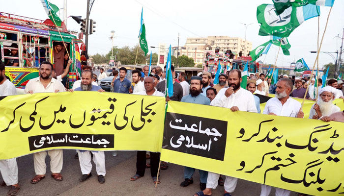 Activists of Jamat-e-Islami (JI) held a protest demonstration against prolonged electricity load shedding and highly inflated electricity bills in Karachi on June 23, 2024. — PPI