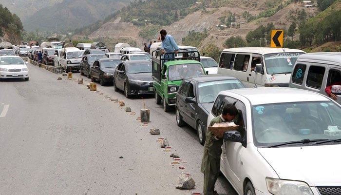 The representational image of vehicles queueing up amid traffic in Abbottabad due to traffic on the Karakoram Highway on October 20, 2023. — Online File