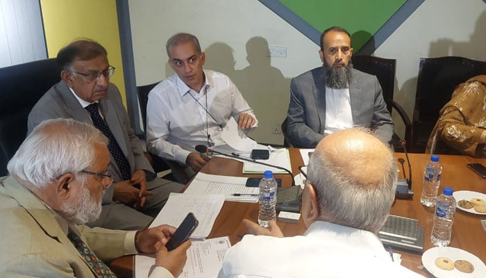 Chairperson Sindh HEC Prof Dr Tariq Rafi chairs a meeting on June 30, 2024. — Facebook/Sindh Higher Education Commission