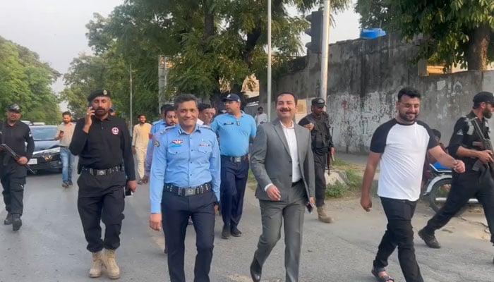 Deputy Commissioner (DC) Islamabad, Irfan Nawaz Memon along with the Deputy Inspector General (DIG) visits the Muharram-ul-Haram processions routes and inspects the security measures on July 4, 2024. — Screengrab via Facebook/Office of the Deputy Commissioner, Islamabad