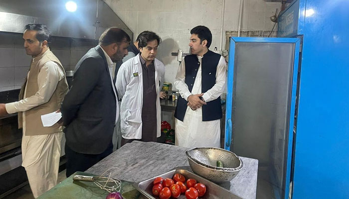 The KP Food Safety Authority team inspects a hotel while conducting a crackdown on hotels and shops in Nathiagali on July 11, 2024. — Facebook/Khyber Pakhtunkhwa Food Safety & Halaal Food Authority