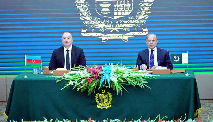 Azerbaijans President Ilham Aliyev and Prime Minister of Pakistan Shehbaz Sharif witnesses the signing of MoUs and agreements in various sectors between the two countries, in Islamabad on July 11, 2024. — PID