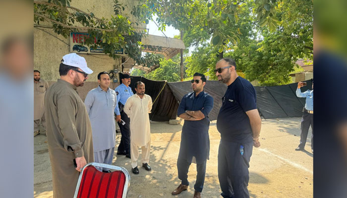 Additional Deputy Commissioner (ADC) General, Abdullah Mahmood (right to left) visits the procession route for the 8th of Muharram ul Haram in Islamabad on July 15, 2024. — Facebook/Office of the Deputy Commissioner, Islamabad