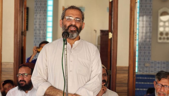 Karachi Jamaat-e-Islami (JI) chief Munem Zafar speaks at an event on July 17, 2024. — Facebook/Jamaat e Islami Karachi