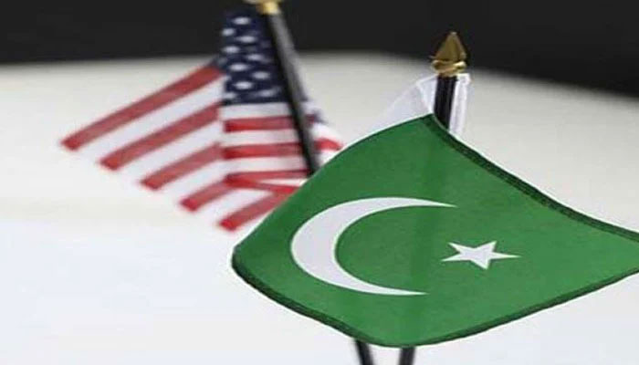 The representational image flags of Pakistan and the United States.. — APP File