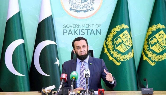 Federal Information Minister Attaullah Tarar addressing a press conference. — APP/file