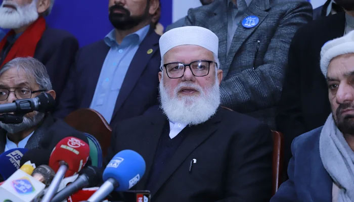 Jamaat-e-Islami naib ameer Liaquat Baloch during a press conference at Mansoorah on January 1, 2024. — Facebook/Jamaat -e- Islami Pakistan