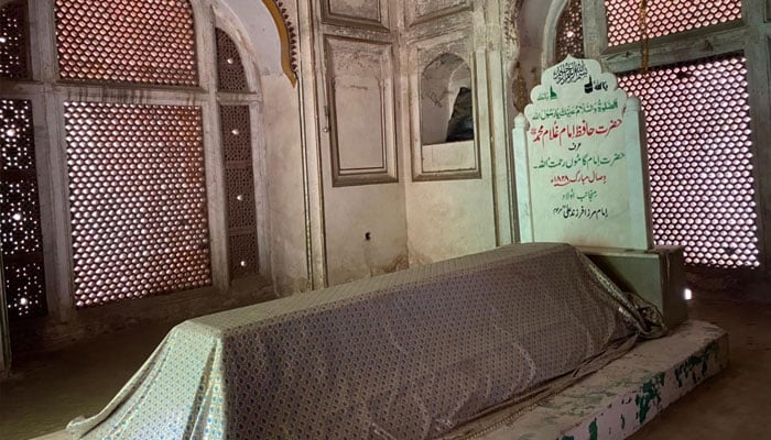 The grave of Imam Gammo in Lahore.— chughtaimuseum website/file