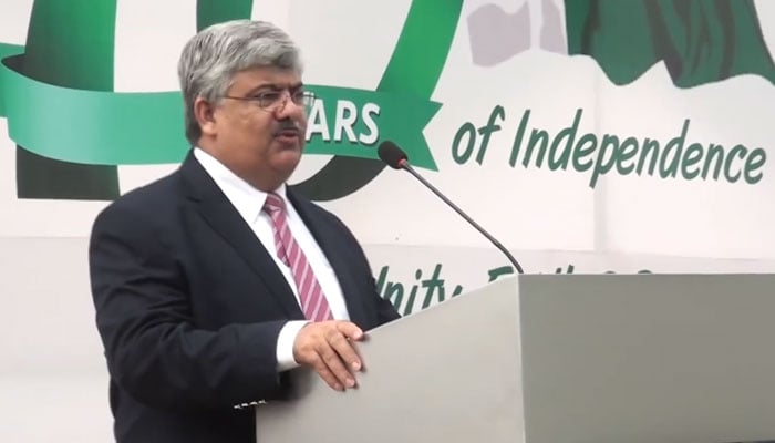 Newly appointed FBR chairman, Rashid Mahmood Langrial speaks at an event. — Screengrab via Facebook/National Power Parks Management Company - Private Limited/File