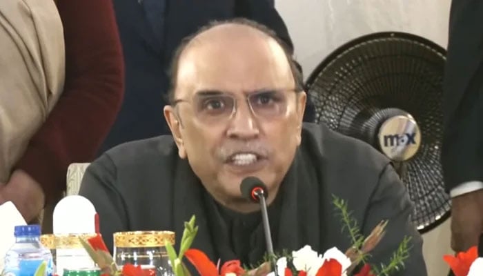 President Asif Zardari addresses the dinner hosted by Prime Minister Shehbaz Sharif in Islamabad on March 7, 2024, in this still taken from a video. — Geo News