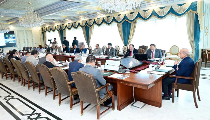 Prime Minister Muhammad Shehbaz Sharif chairs a meeting on the rightsizing of government in Islamabad on August 16, 2024. — APP