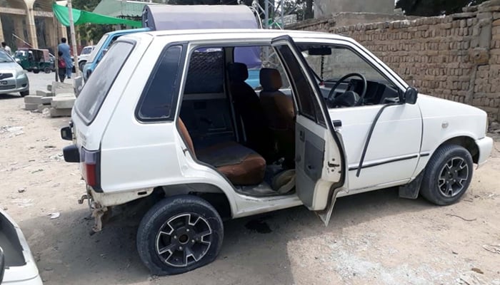 View of site after hand grenade blast occurred at Sariab Road while police officials investigate the site, in Quetta on Saturday, August 17, 2024. — PPI