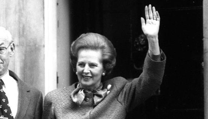 Former UK PM Margaret Thatcher (late) and husband Denis Thatcher pose outside 10 Downing Street, in London, UK. — Reuters/file