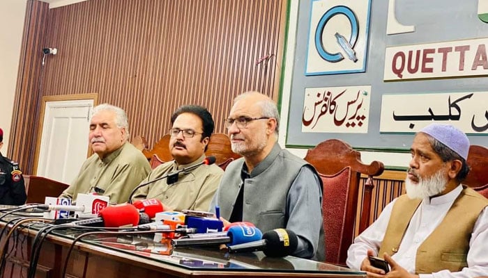 Ameer of Jamaat-e-Islami (JI) Hafiz Naeem ur Rehman addresses a meet-the-press event at the Quetta Press Club on August 20, 2024. — Facebook/Hafiz Naeem ur Rehman