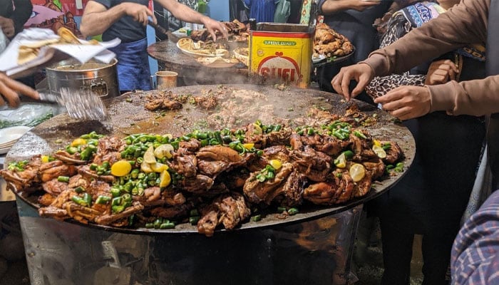 Am Arif Chtkhara stall at the Karachi Eat Festival. — Reporter/Shaharyar Khalid