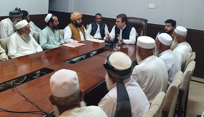 Commissioner of Peshawar Division Riaz Khan Mahsud is expressing his views to the participants of Mohmand Bajaur regarding the end of border disputes in tribal districts released on August, 23, 2024. — Facebook/@RiazKhanMahsudofficial