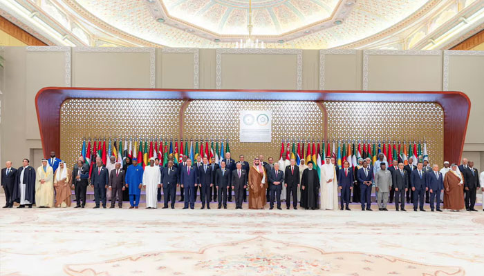 Heads of states stand for family photo during Organisation of Islamic Cooperation (OIC) summit in Riyadh, Saudi Arabia, November, 11, 2023. — Reuters