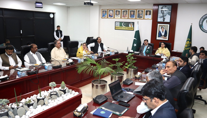 Khyber Pakhtunkhwa governor Faisal Karim Kundi (1st from centre) Benazir Income Support Programme chairperson Rubina Khalid (2nd form centre) is breifing to bisp officials for highlighted a new initiative under BISP seen in this image released on August 27, 2024. — Facebook/@officialbisp