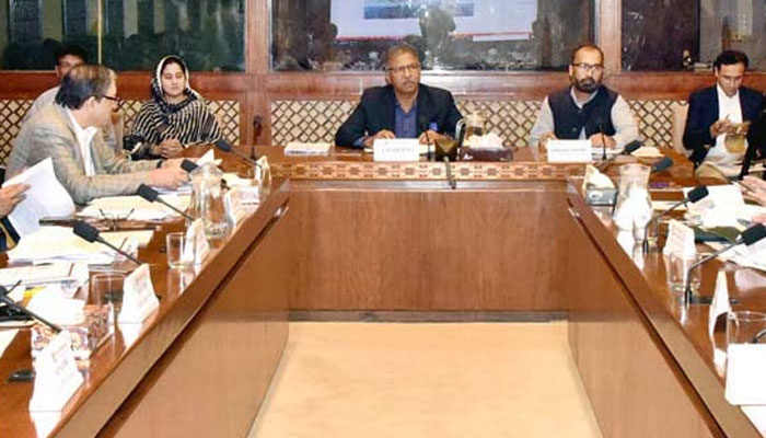 Senator Syed Ali Zafar, Chairman Senate Standing Committee on Information and Broadcasting presiding over a meeting of the committee at Parliament House on August 28, 2024. — APP