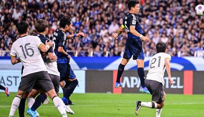 Japans Wataru Endo (2nd right).— AFP/file