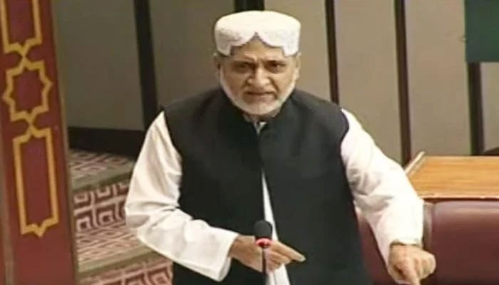 Balochistan National Party (BNP-M) chief Sardar Akhtar Mengal speaks during a National Assembly session on September 3, 2024. — YouTube screengrab/Geo News Live