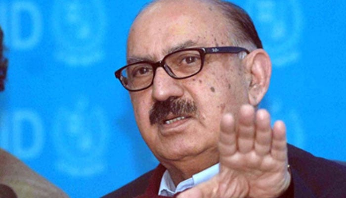 Senator Irfan Siddiqui is gesturing during an event. —APP/File