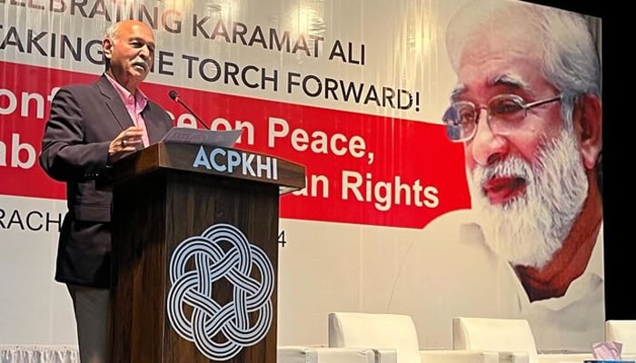 Former Senator Mushahid Hussain Syed addressing his views in karamat Ali Condolence at Arts Council of Pakistan Karachi. — Facebook/@senatormushahidhussain/File