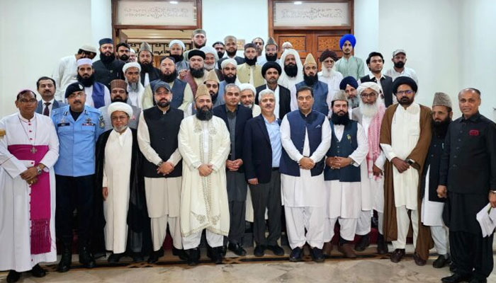 A delegation of scholars from all schools of thoughts and leaders of other religions Friday called on Interior Minister Mohsin Naqvi (centre). — APP