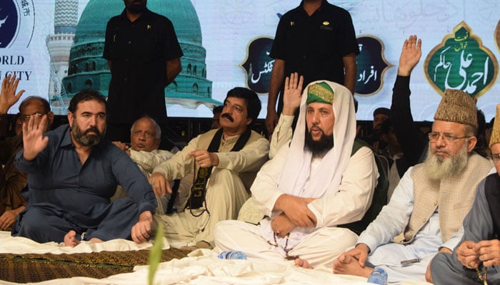 Punjab Governor Sardar Saleem Haider (second left) attends a Milad-i-Mustafa in connection with Eid Milad-un-Nabi (PBUH) at the Governors House on September 8, 2024. — Facebook/Sardar Saleem Haider Khan